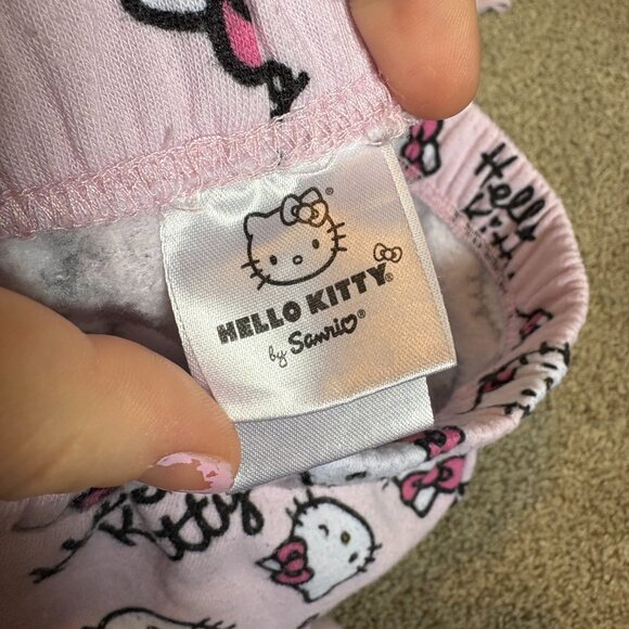 Hello kitty Girl Sweat Matching Lounge Set Pink size 4T - Picture 8 of 11